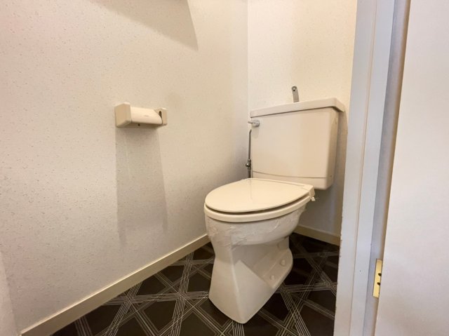 トイレ　※別部屋参考写真