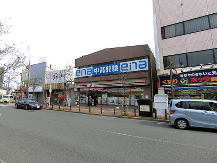 コンビニ　セブンイレブン　福生西口店（コンビニ）まで226m