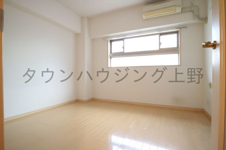 居室・リビング　※