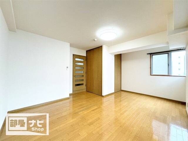 ソレアード古新町の居間写真