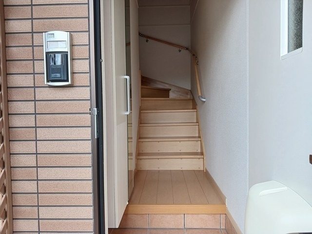 玄関　図面と現状に相違がある場合には現状を優先