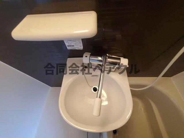 洗面設備　脱衣スペースもあります