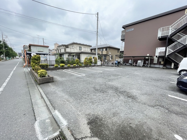 【中野ハイムの駐車場】