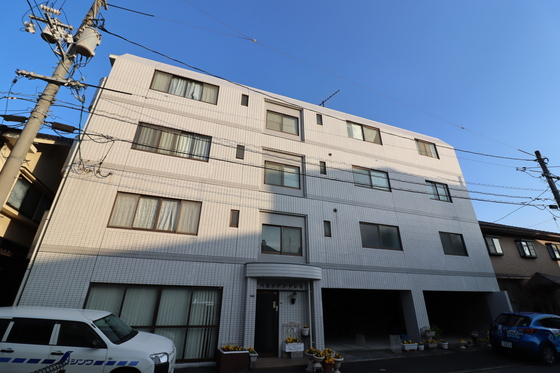 【安芸郡海田町上市のマンションの建物外観】