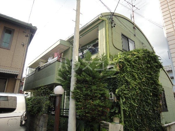 静岡市清水区平川地のアパートの建物外観