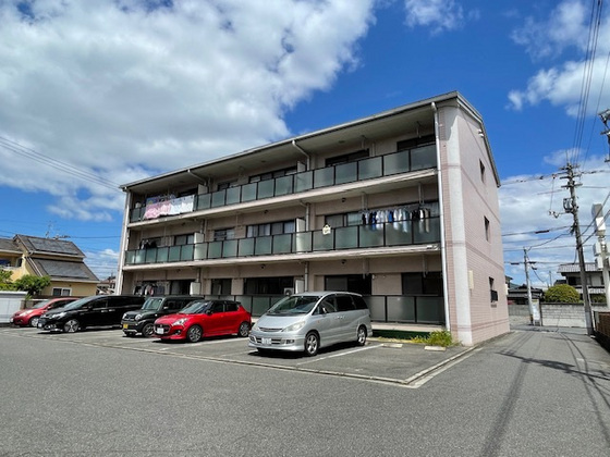 岡山市中区浜のマンションの建物外観