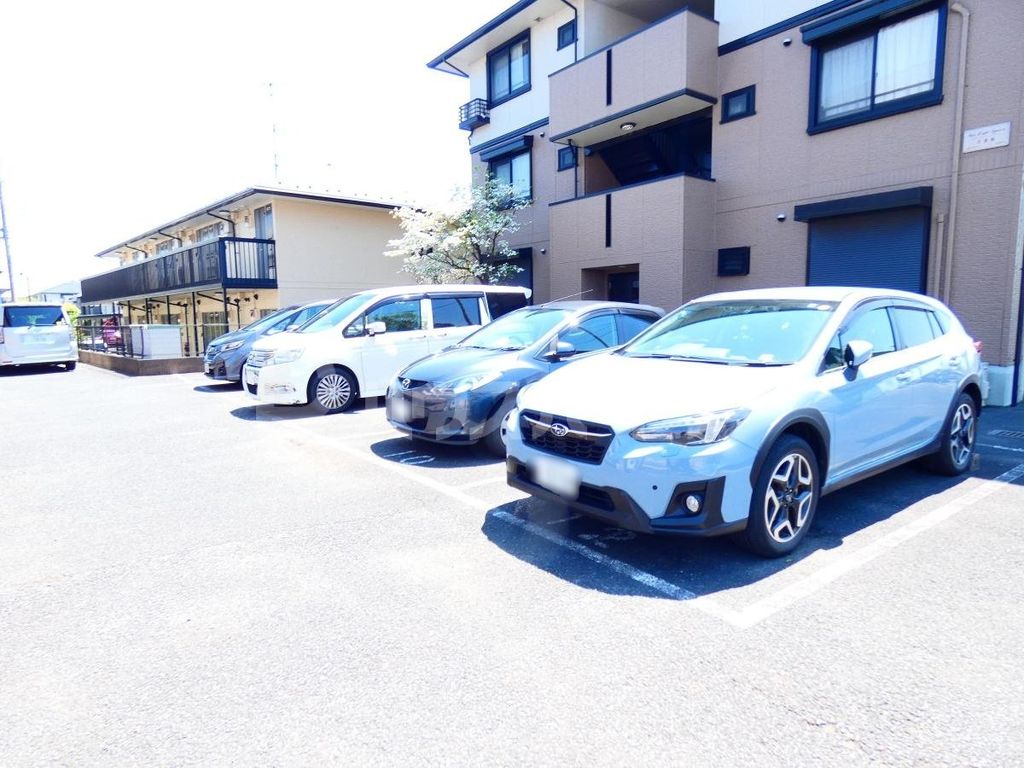 【サンライトスクウェア　壱弐番館の駐車場】