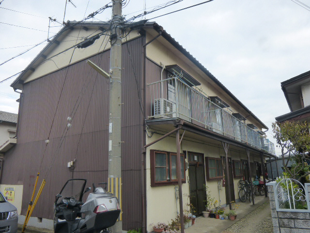 山中荘の建物外観