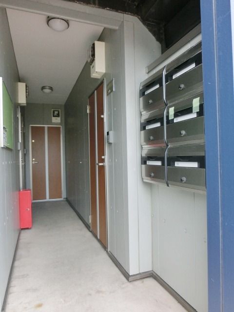 セキュリティ　モニター付きインターホンが付いています。