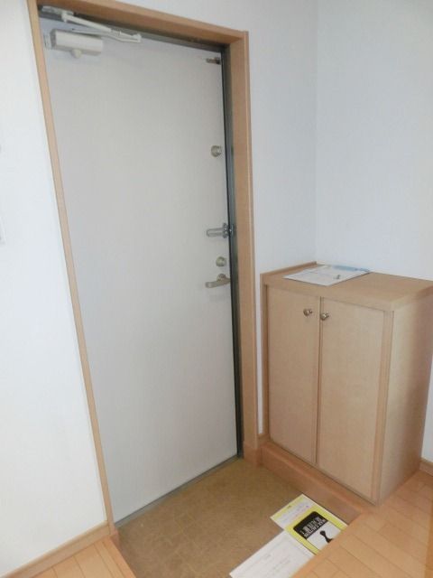 玄関　シューズボックス付きです。