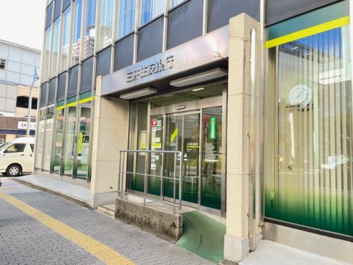 銀行　三井住友銀行 多摩支店（銀行）まで488m