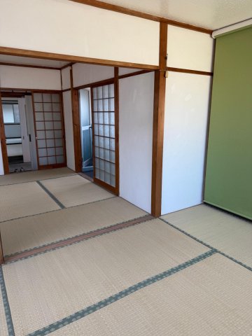 居室・リビング　内装リフォーム済