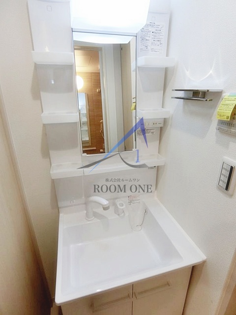 洗面設備　洗面台です。