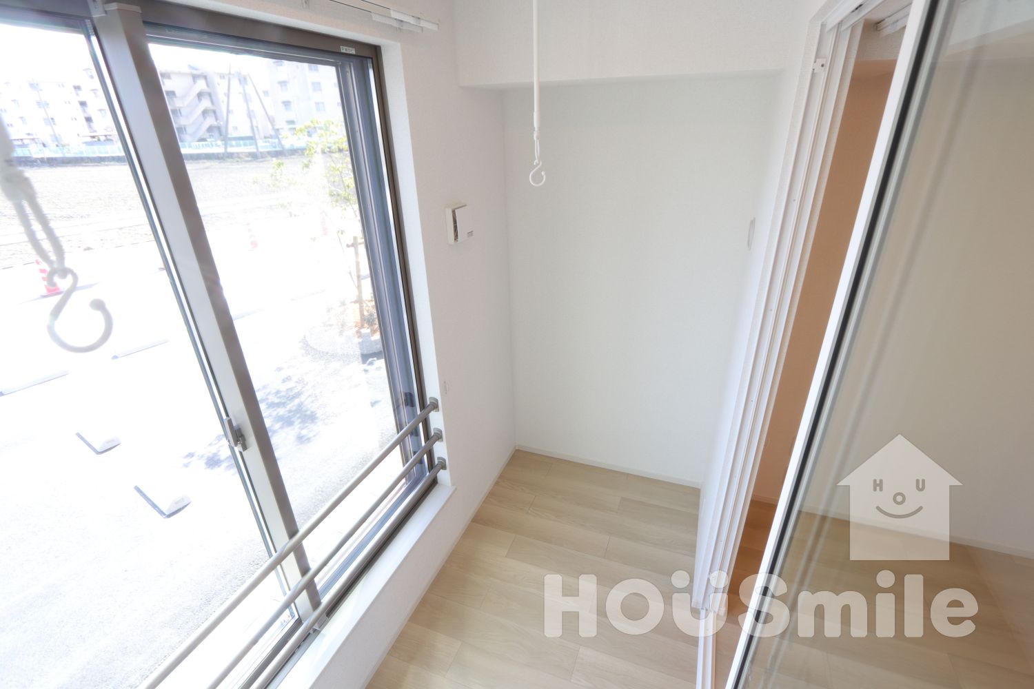 バルコニー　※現在建築中・同タイプの写真を使用