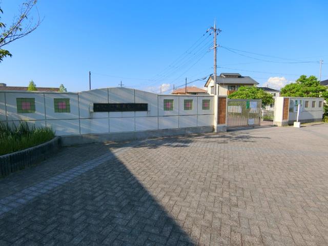 小学校　梅美台小学校（小学校）まで540m