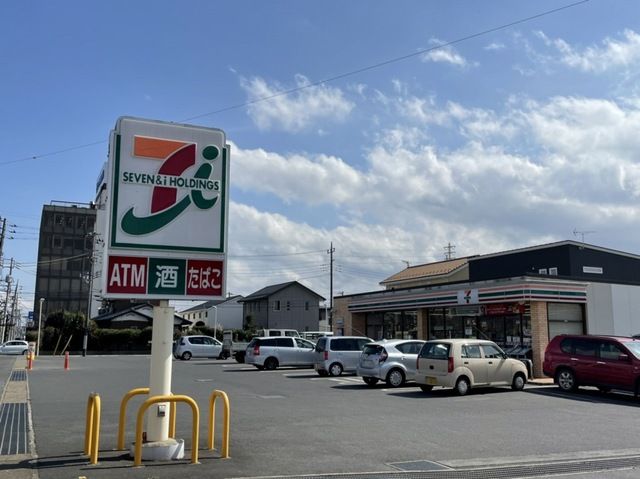 コンビニ　セブンイレブン土浦市民会館前店（コンビニ）まで550m