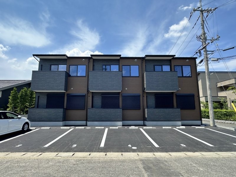 建物外観　Nスタイルホームにお任せ下さい♪
