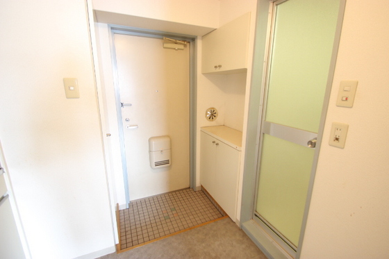 玄関　※別部屋の写真です