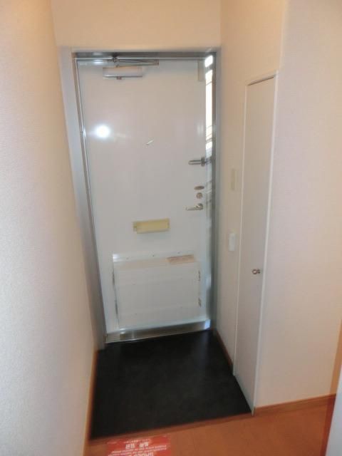 ＪＲ常磐線 我孫子駅 徒歩15分 2階建 築24年の玄関写真