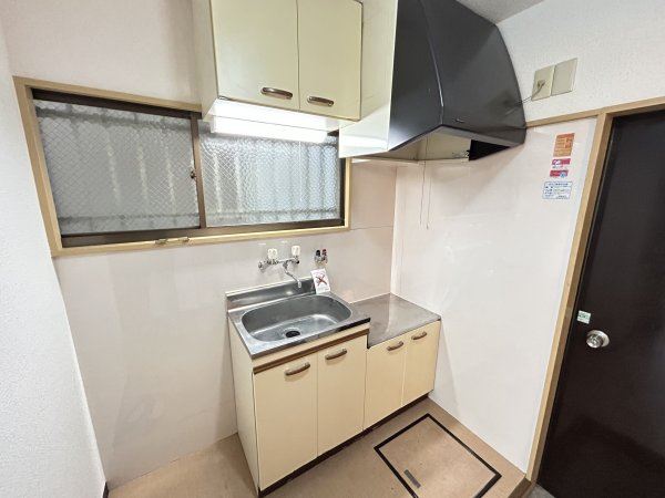 キッチン　３畳のキッチンです