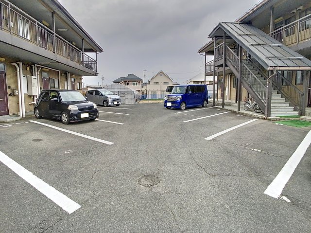 【田村ハイツAの駐車場】