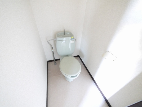 【D.Iコーポ A棟のトイレ】