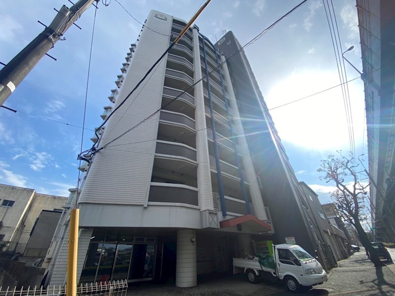 北九州市小倉南区下城野のマンションの建物外観