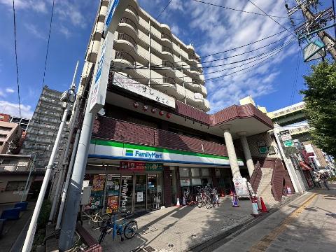 【名古屋市北区志賀南通のマンションの建物外観】