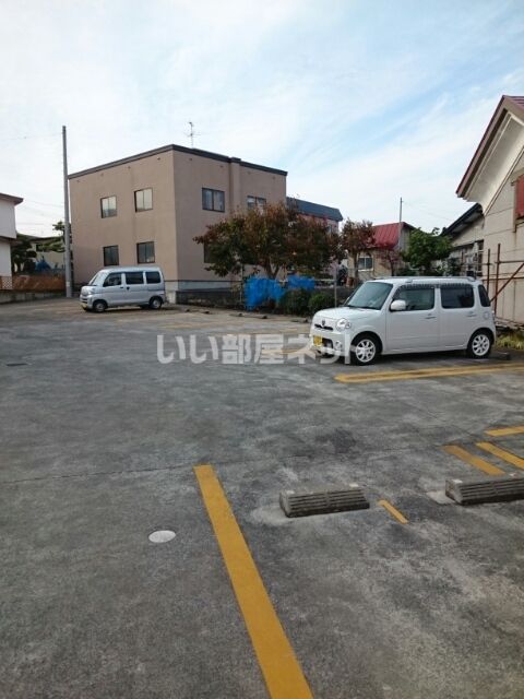 【青森市大字安田のアパートの駐車場】