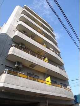 札幌市西区発寒六条のマンションの建物外観