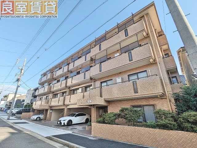 名古屋市瑞穂区白龍町のマンションの建物外観