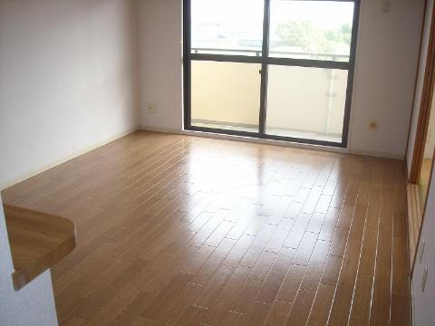 パルコート　居室・リビング　リビング