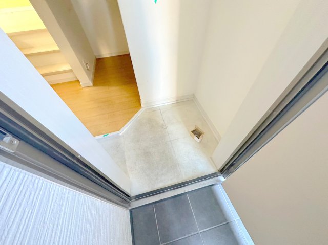 玄関　玄関が大きいと、とても解放感があります。