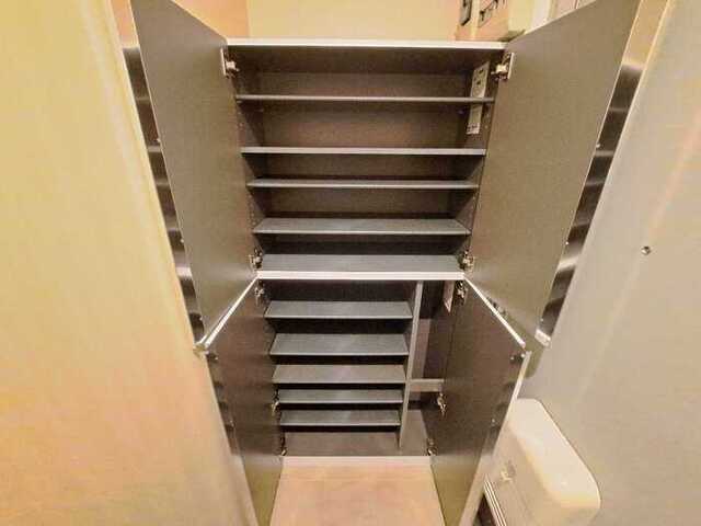 収納　シューズボックス