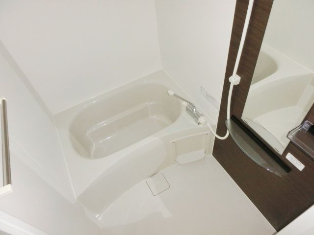 バス・シャワールーム　1日の疲れを洗い流すバスルーム