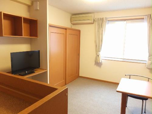 居室・リビング　２階はカーペット仕様