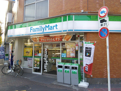 コンビニ　ファミリーマート 下丸子駅南店（コンビニ）まで292m