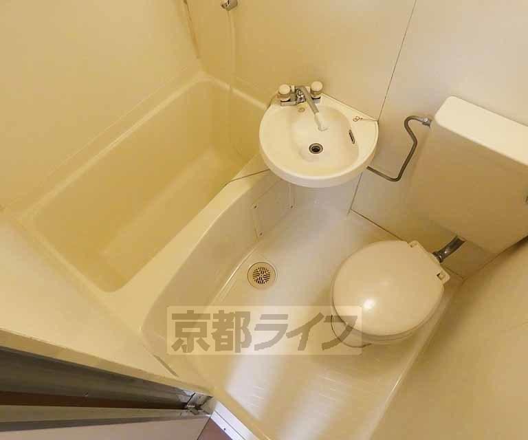 バス・シャワールーム　ユニットバスです