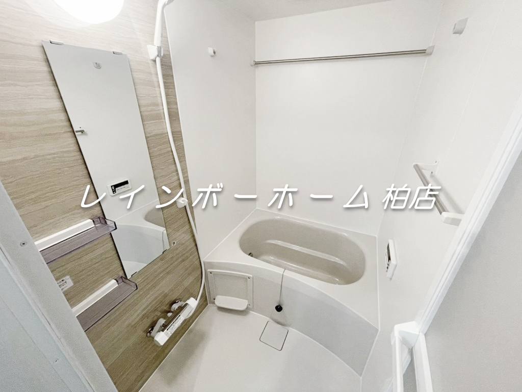 バス・シャワールーム　同施工。参考写真。