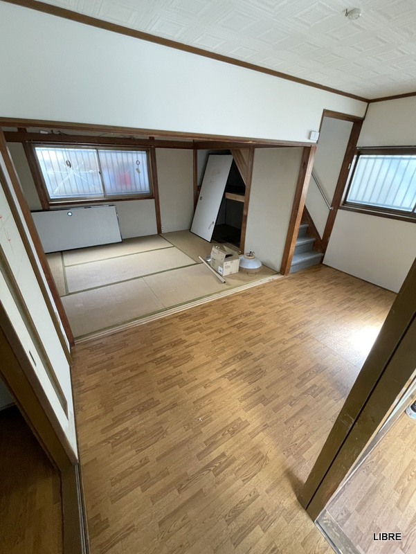 居室・リビング　広々とした明るい室内