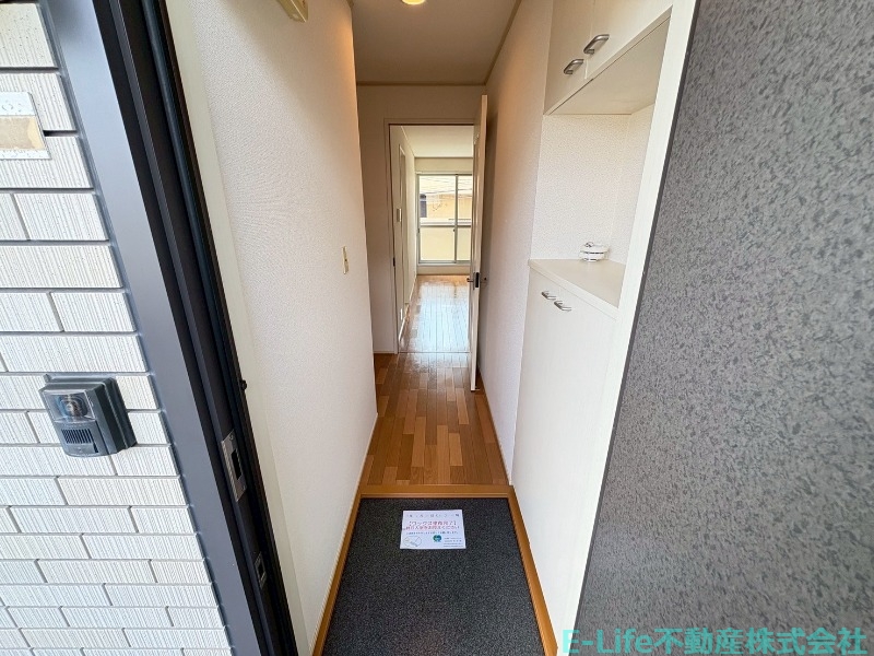 玄関　※別部屋写真添付