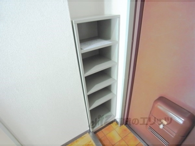 収納　うれしい下駄箱付き