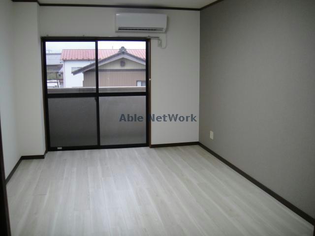 居室・リビング　同型タイプ部屋