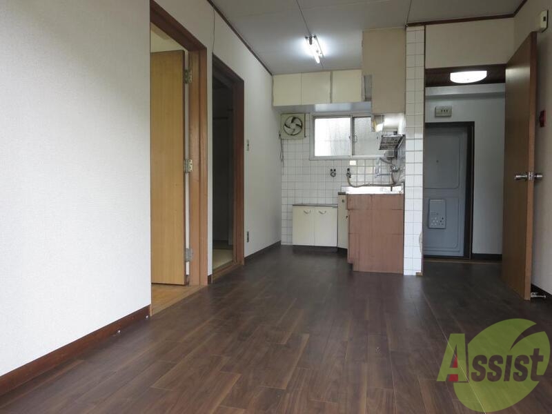 居室・リビング　広々スペースが良いですね。