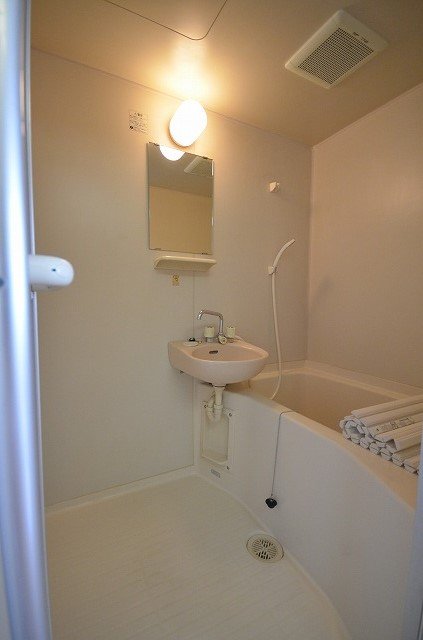 バス・シャワールーム　別号室の写真です