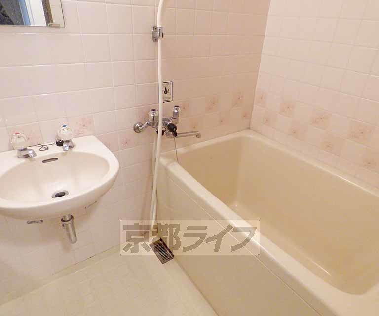 バス・シャワールーム　バスです。