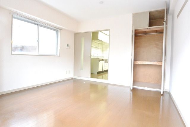 その他部屋・スペース　★フローリングの洋室★