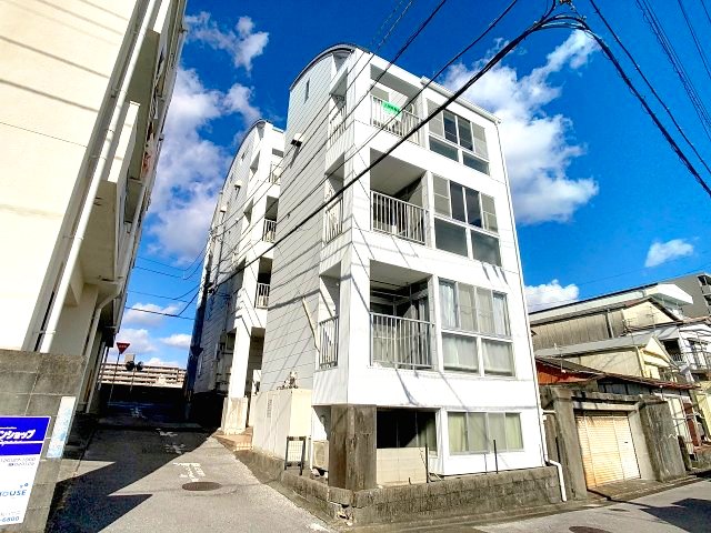 建物外観　2025年2月撮影