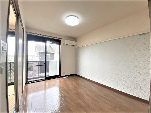 居室・リビング　反転同タイプ・現況優先