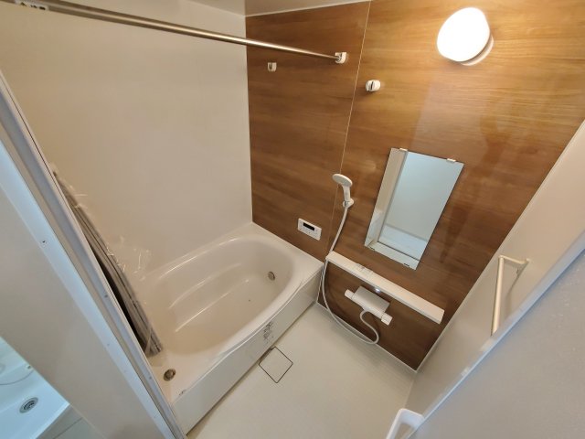 バス・シャワールーム　ゆったり過ごせるお風呂です